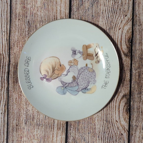 Precious Moments "BLESSED ARE THE MERCIFUL" Plate - Picture 1 of 2